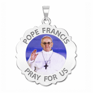 Pope Francis Scalloped Round Religious Medal   Color EXCLUSIVE 