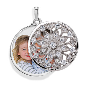 Photo Engraved Ornate Round Swivel Locket